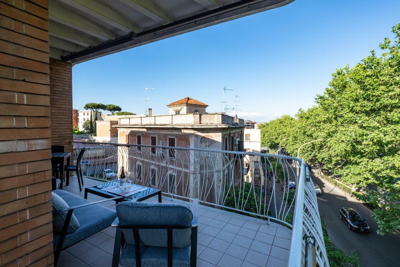 Apartment Your Trastevere Balcony