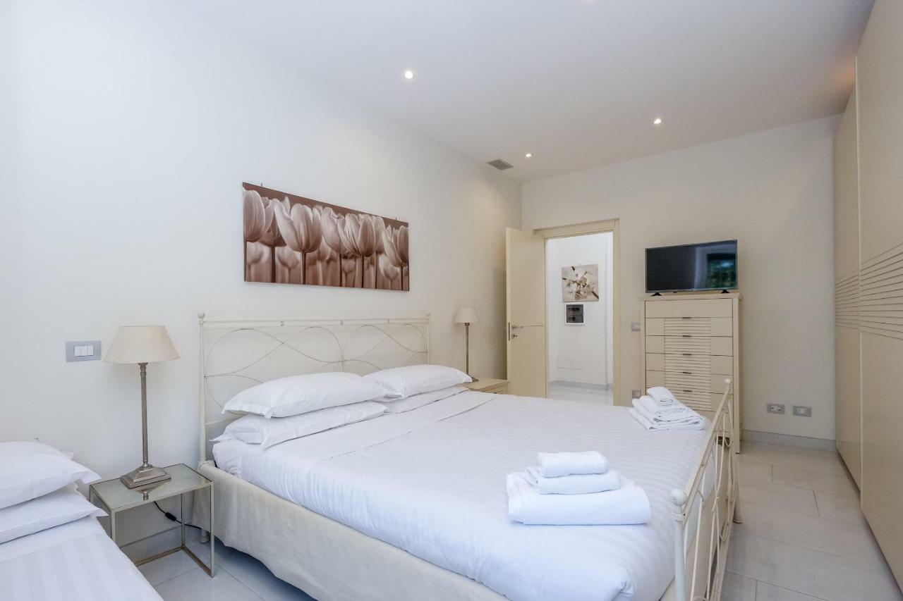 Your Trastevere Balcony *